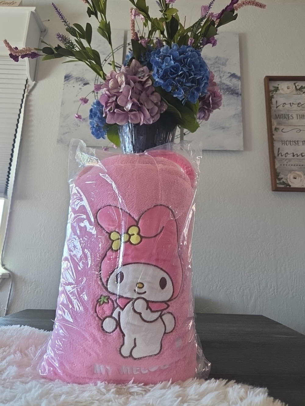 NWT – My Melody SnowThrow – 60" x 45"